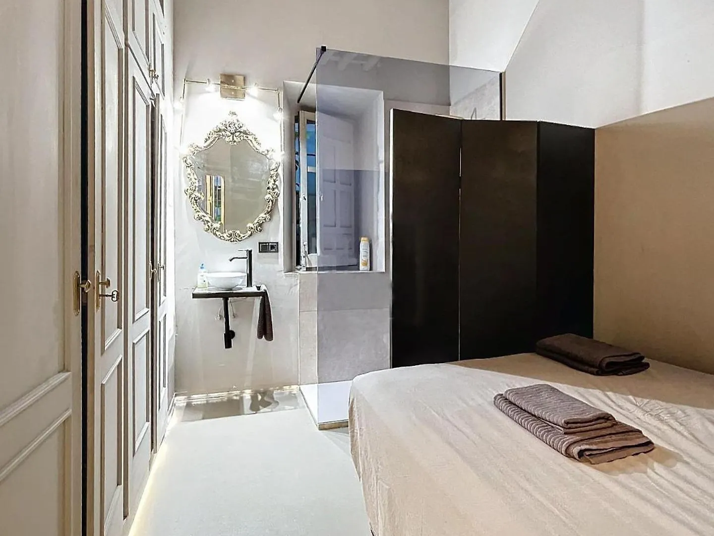 Apartment H&H Suite Santa Paula Granada